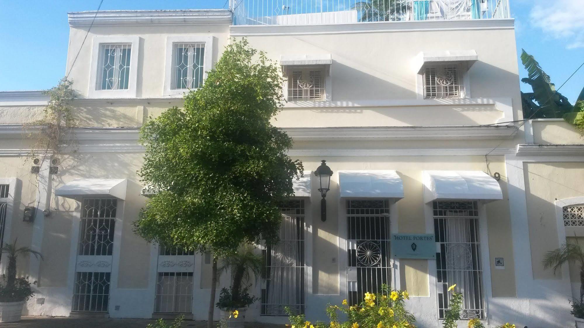 Hotel Portes 9 Санто-Доминго Экстерьер фото