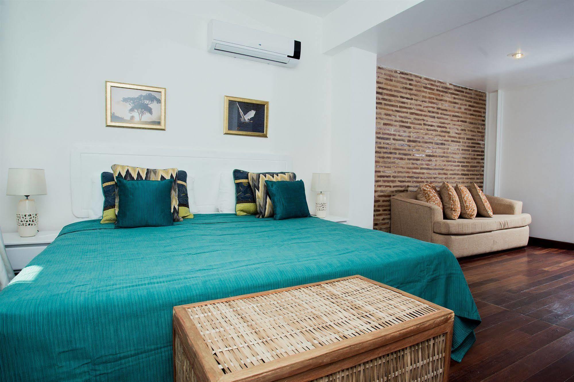 Hotel Portes 9 Санто-Доминго Экстерьер фото